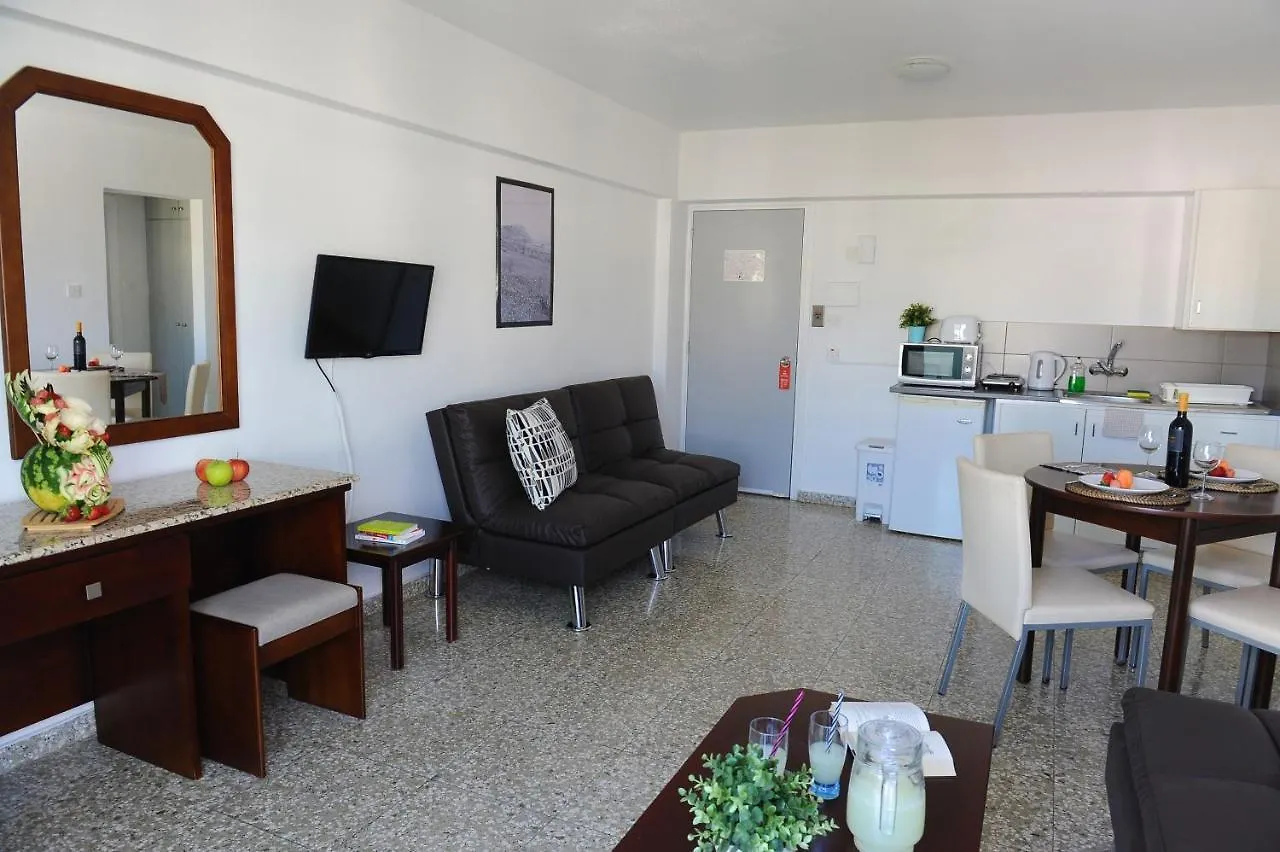 Napa City Apartments Ajía Nápa